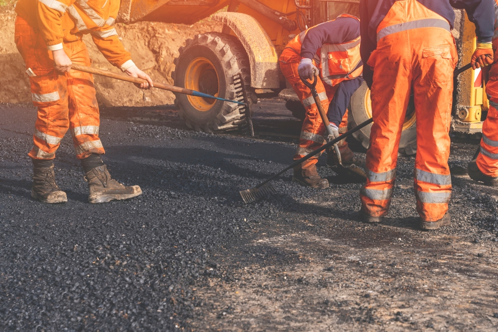 The Asphalt Installation Process Explained for Memphis Homeowners